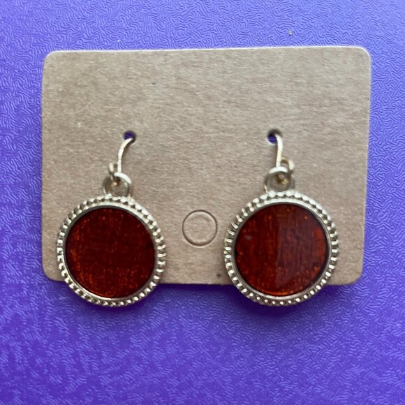 3/$12.  Reddish/ Orange center with Gold Tone Dangle Earrings - Picture 1 of 3